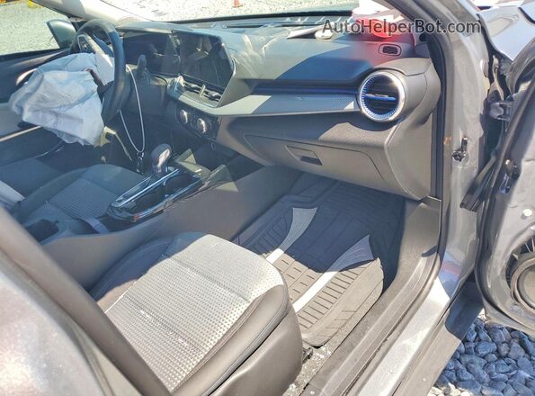 KL77LHEP2SC301636 2025 CHEVROLET TRAX Silver Vista del salpicadero