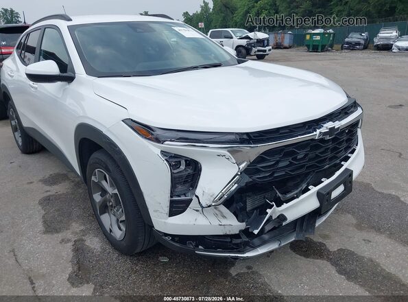 KL77LHEP2TC017926 2026 CHEVROLET TRAX Белый Вид спереди