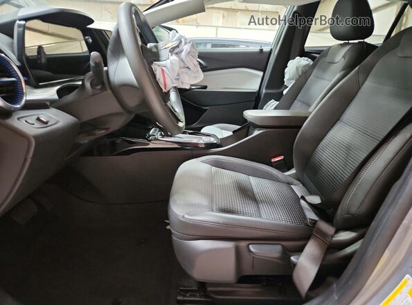 KL77LHEP2TC043667 2026 CHEVROLET TRAX Gray Вид салону спереду