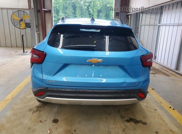 KL77LHEP2TC045497 2026 CHEVROLET TRAX Blue უკანა ხედი