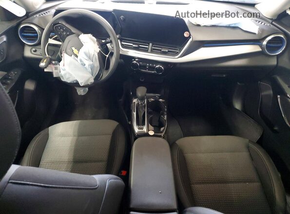KL77LHEP2TC045497 2026 CHEVROLET TRAX Blue წინა პანელის ხედი
