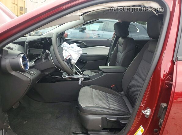 KL77LHEP3SC230043 2025 CHEVROLET TRAX Red Vista interior delantera