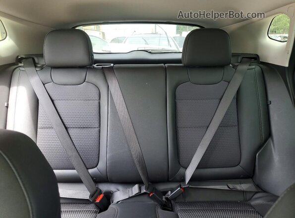 KL77LHEP3SC266038 2025 CHEVROLET TRAX Red Вид задніх сидінь