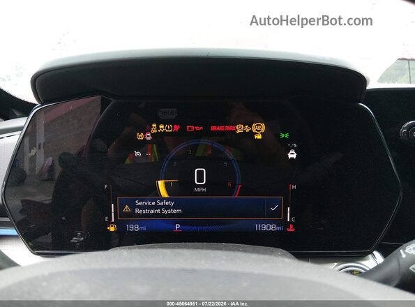 KL77LHEP3SC288685 2025 CHEVROLET TRAX Red Widok tylnych siedzeń