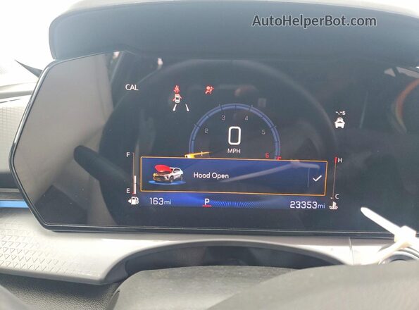 KL77LHEP4SC270891 2025 CHEVROLET TRAX Серебряный Вид щитка приборов
