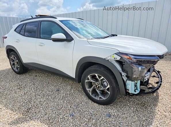 KL77LHEP4TC064441 2026 CHEVROLET TRAX White Առջևի աջ