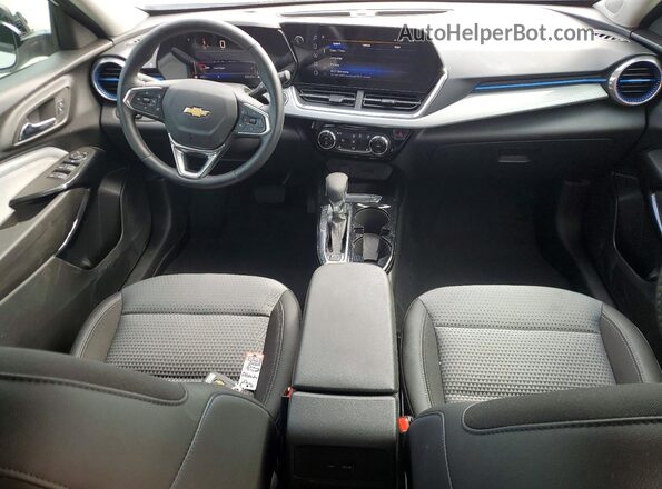 KL77LHEP5SC031561 2025 CHEVROLET TRAX White Widok deski rozdzielczej