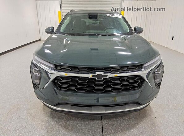 KL77LHEP5SC059036 2025 CHEVROLET TRAX Green Դիմացի տեսք