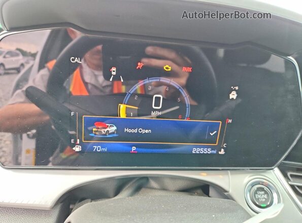 KL77LHEP5SC192928 2025 CHEVROLET TRAX White Instrument cluster view
