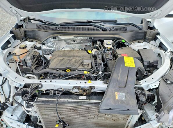 KL77LHEP5SC192928 2025 CHEVROLET TRAX White Engine compartment view