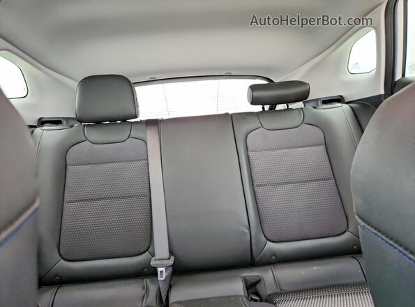 KL77LHEP5SC192928 2025 CHEVROLET TRAX White Rear seats view