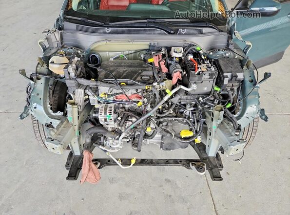 KL77LHEP5SC218458 2025 CHEVROLET TRAX Gray Engine compartment view