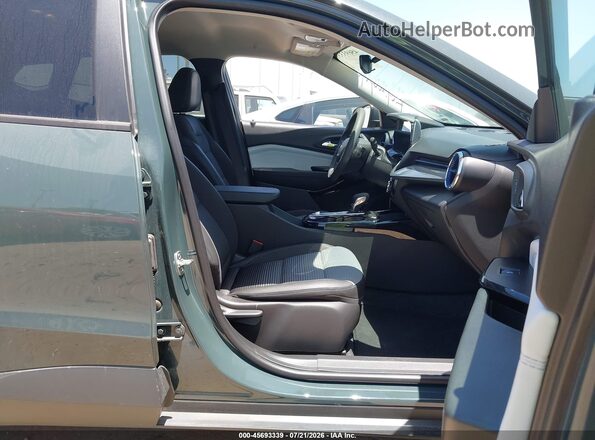 KL77LHEP6SC221434 2025 CHEVROLET TRAX Gray Vista interior delantera
