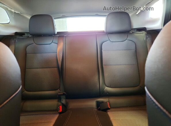 KL77LHEP6TC094086 2026 CHEVROLET TRAX Black Widok tylnych siedzeń