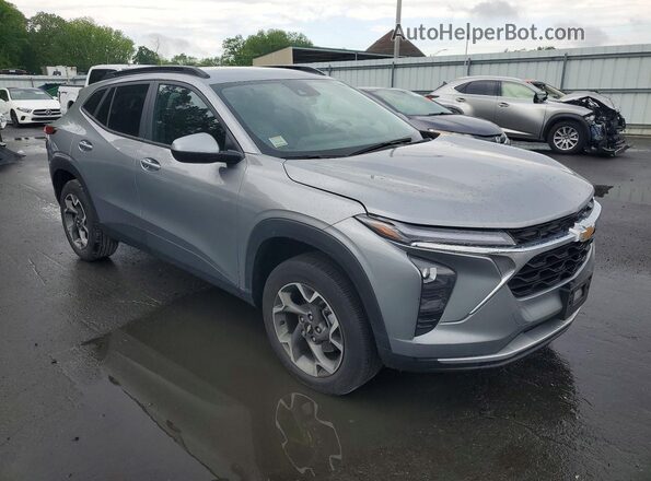 KL77LHEP7SC105708 2025 CHEVROLET TRAX Gray Առջևի աջ