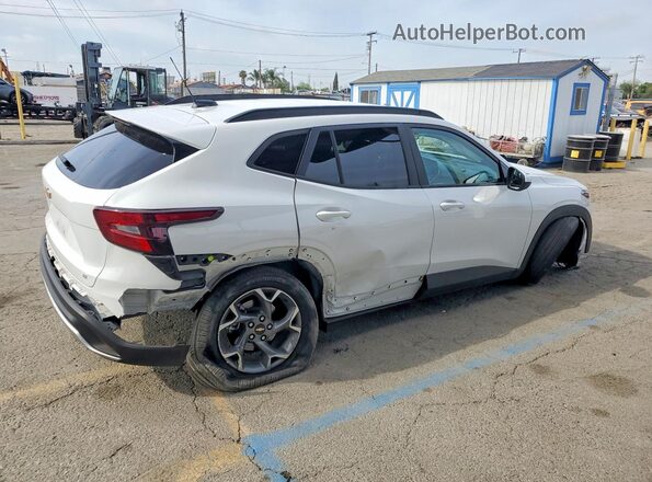 KL77LHEP7SC141494 2025 CHEVROLET TRAX White Trasero derecho