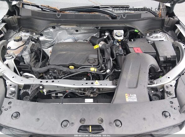 KL77LHEP7SC229316 2025 CHEVROLET TRAX Серебряный Вид сзади