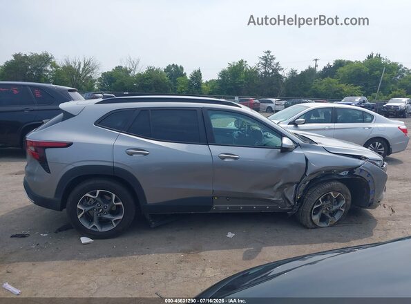 KL77LHEP7SC229641 2025 CHEVROLET TRAX Silver Սալոնի հետևի տեսք