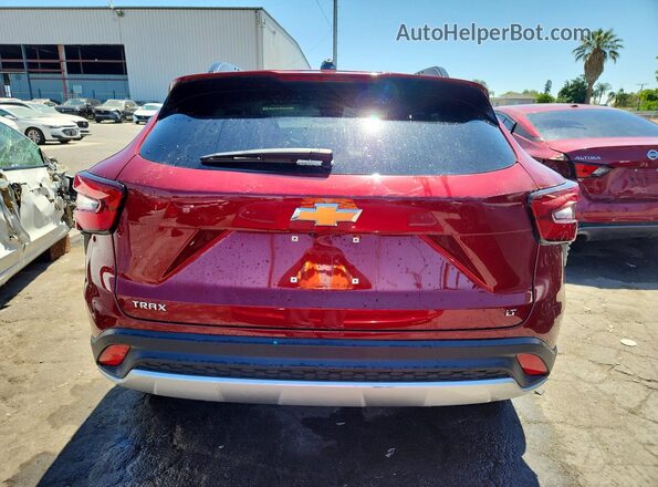 KL77LHEP7SC240929 2025 CHEVROLET TRAX Red Widok z tyłu
