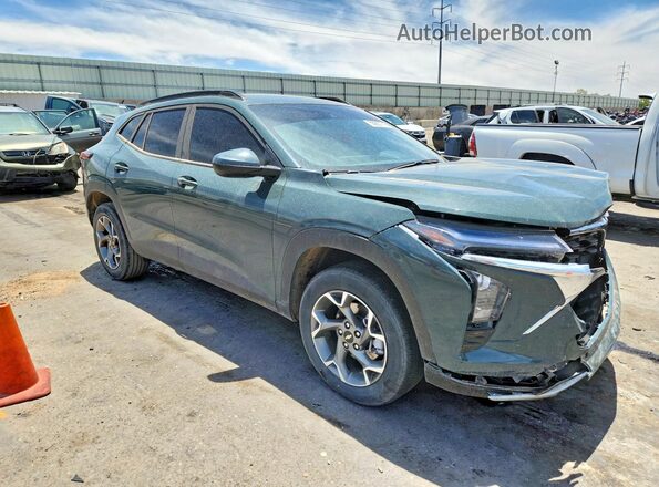 KL77LHEP7SC341193 2025 CHEVROLET TRAX Green Передня права чверть