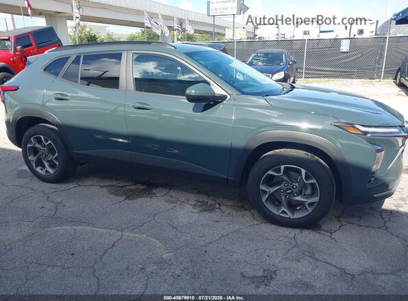KL77LHEP7TC045480 2026 CHEVROLET TRAX Green Դիմացի տեսք