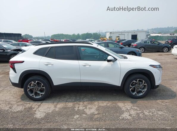 KL77LHEP7TC064692 2026 CHEVROLET TRAX White Vista interior trasera