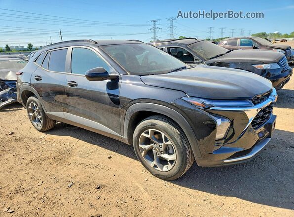 KL77LHEP8SC122209 2025 CHEVROLET TRAX Черный Передняя правая четверть