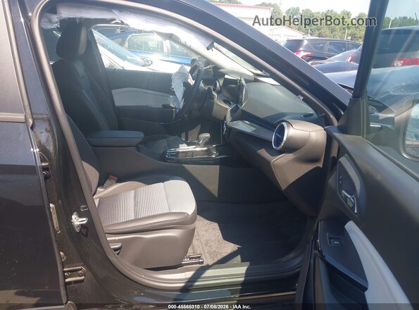 KL77LHEP9SC251009 2025 CHEVROLET TRAX Black Front interior view