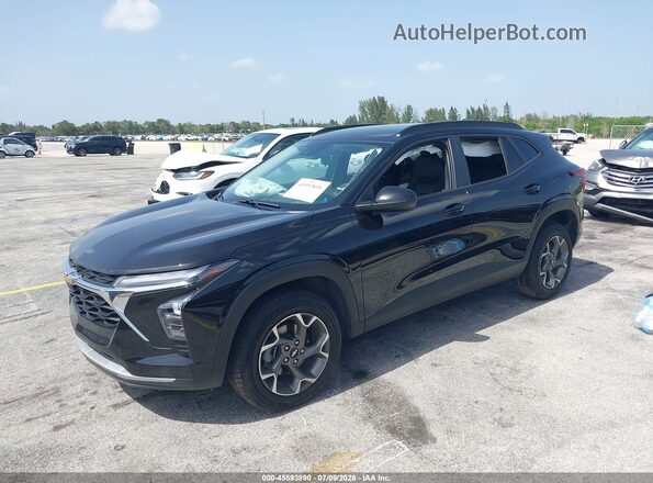 KL77LHEP9SC273527 2025 CHEVROLET TRAX Черный Передняя левая четверть