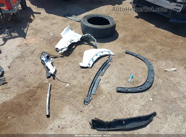KL77LHEP9SC279490 2025 CHEVROLET TRAX White Սարքավորումների վահանակի տեսք