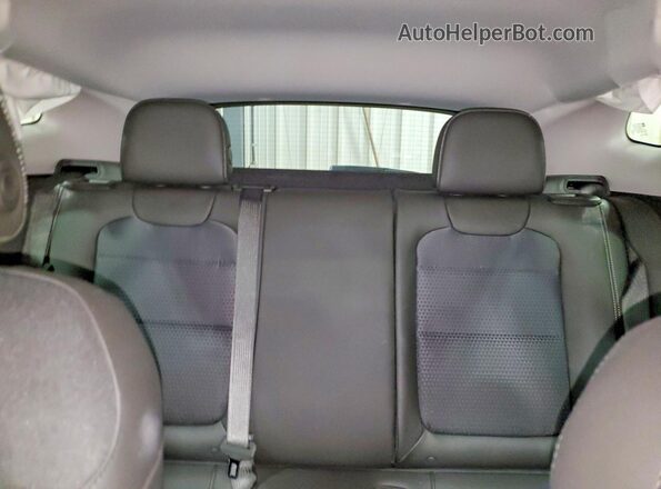 KL77LHEP9TC031340 2026 CHEVROLET TRAX White უკანა სავარძლების ხედი