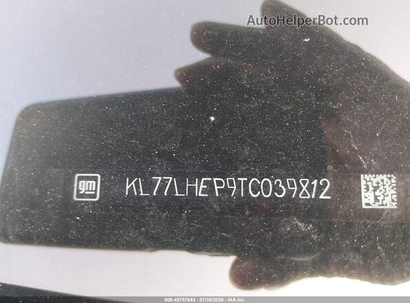 KL77LHEP9TC039812 2026 CHEVROLET TRAX Red ძრავის განყოფილების ხედი