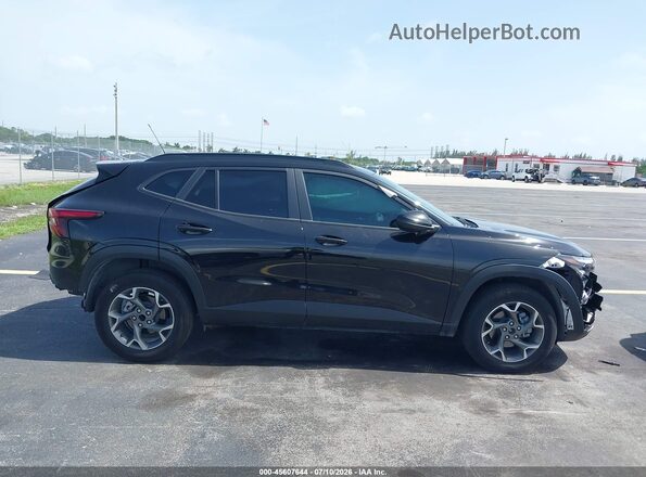 KL77LHEPXSC173050 2025 CHEVROLET TRAX Black უკანა სალონის ხედი