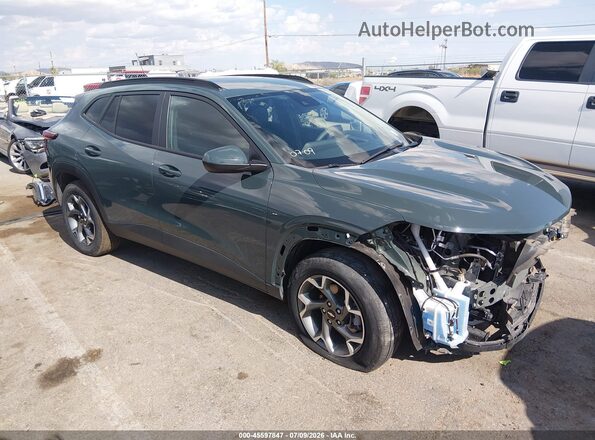 KL77LHEPXSC205009 2025 CHEVROLET TRAX Зеленый Вид задней части салона