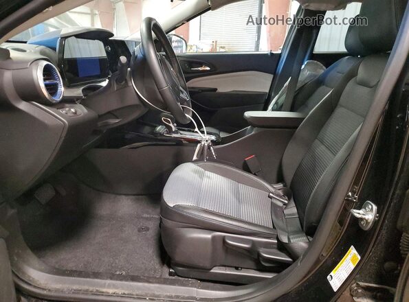 KL77LHEPXSC209531 2025 CHEVROLET TRAX Black Widok wnętrza z przodu