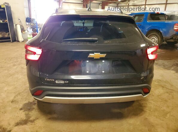 KL77LHEPXSC209531 2025 CHEVROLET TRAX Black Widok z tyłu