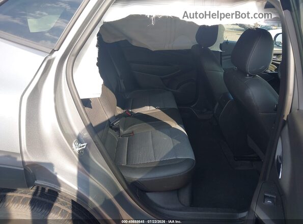 KL77LHEPXSC223817 2025 CHEVROLET TRAX Gray Widok naklejki z numerem VIN