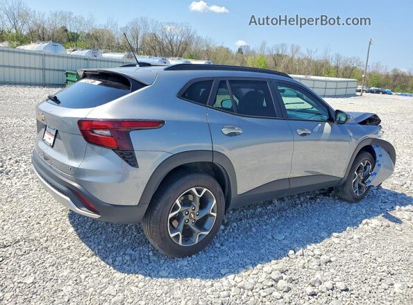 KL77LHEPXSC232453 2025 CHEVROLET TRAX Silver Trasero derecho