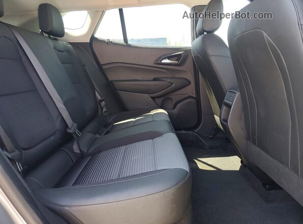 KL77LHEPXSC232453 2025 CHEVROLET TRAX Silver Vista interior trasera
