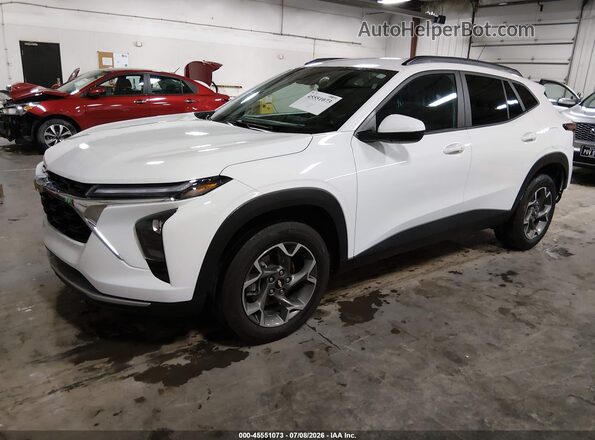 KL77LHEPXSC236227 2025 CHEVROLET TRAX White Передня ліва чверть