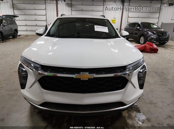 KL77LHEPXSC236227 2025 CHEVROLET TRAX White Вид задньої частини салону
