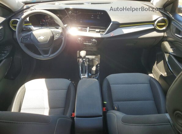KL77LHEPXTC024171 2026 CHEVROLET TRAX Gray Dashboard view