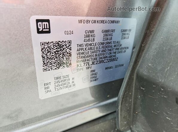 KL77LJE23RC228802 2024 CHEVROLET TRAX Silver VIN կոդի պիտակի տեսք