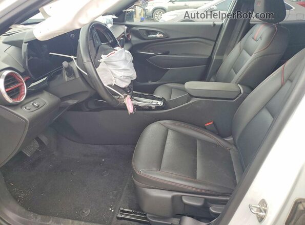 KL77LJE25RC011431 2024 CHEVROLET TRAX White Front interior view