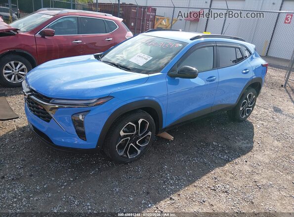 KL77LJE27RC103883 2024 CHEVROLET TRAX Blue წინა მარცხენა ხედი სამი მეოთხედიდან