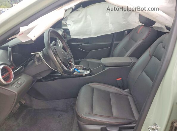 KL77LJE27RC235848 2024 CHEVROLET TRAX Green Vista interior delantera