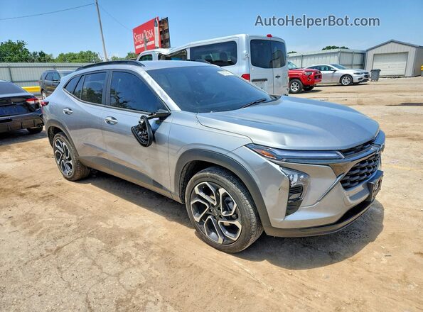 KL77LJE2XRC050970 2024 CHEVROLET TRAX Gray Delantero derecho