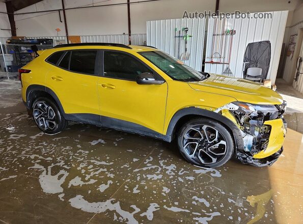 KL77LJEP0SC052308 2025 CHEVROLET TRAX Yellow Front right