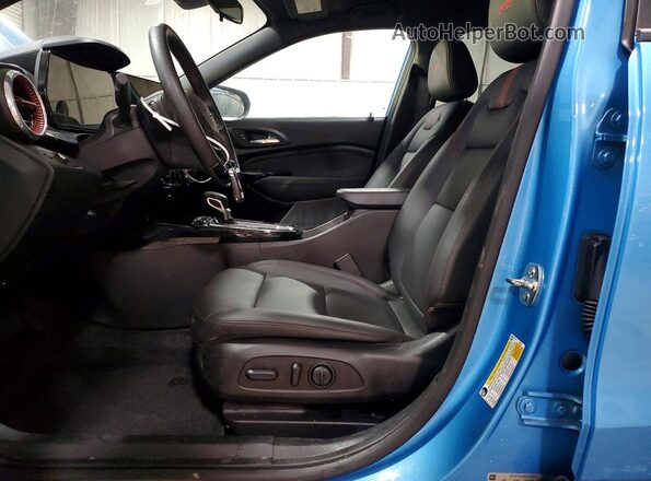 KL77LJEP0SC266490 2025 CHEVROLET TRAX Blue Widok wnętrza z przodu