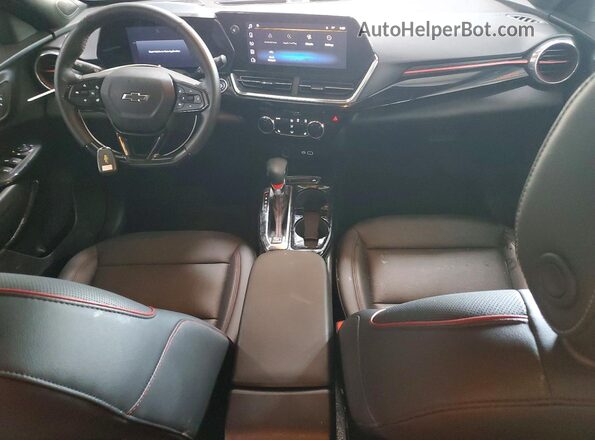 KL77LJEP0SC266490 2025 CHEVROLET TRAX Blue Widok deski rozdzielczej